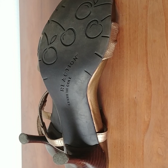 Bronze shimmer strappy sandals - Picture 5 of 5